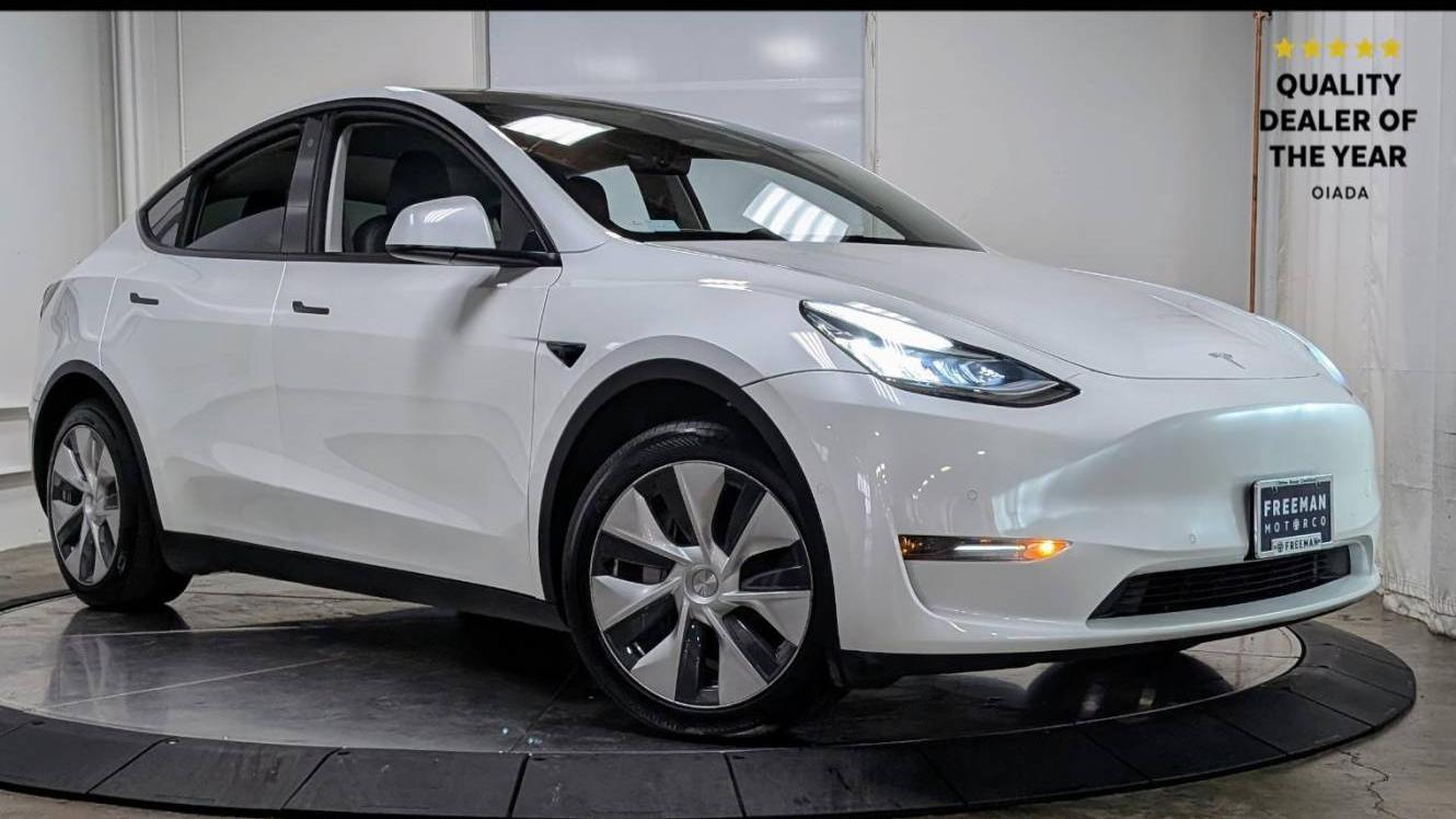 TESLA MODEL Y 2020 5YJYGDEE6LF010547 image